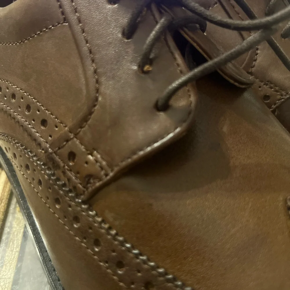 NWOB Rockport Wingtip Perforated Brogue Men's Brown Leather Oxfords 9.5W - Picture 8 of 16